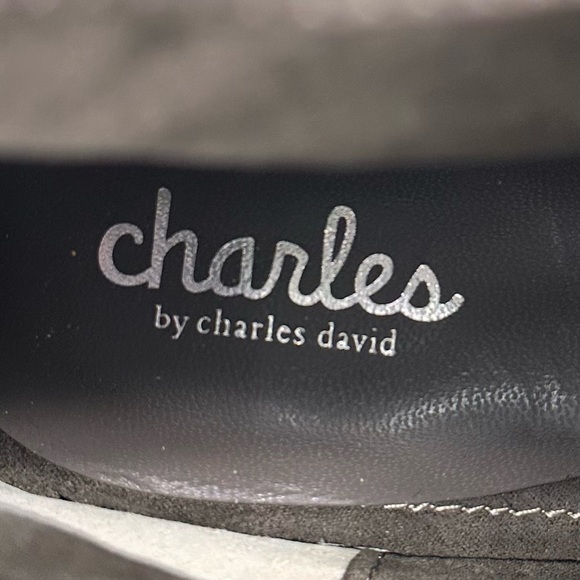 Charles by Charles David Kimma Women's Booties - Picture 13 of 14